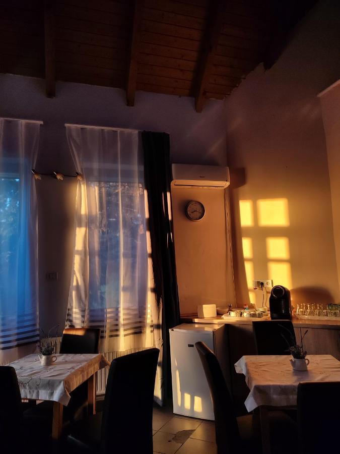 Gabor Panzio Aparthotel Gyal Exterior photo